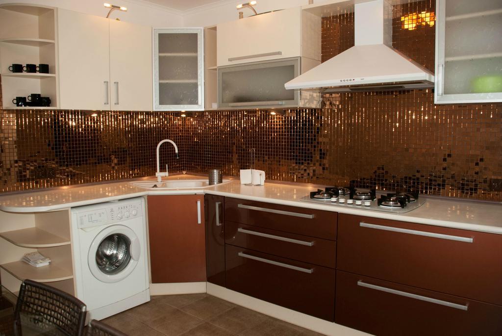 Apartment On Akademika Lazarenka 48A ลวีฟ ภายนอก รูปภาพ